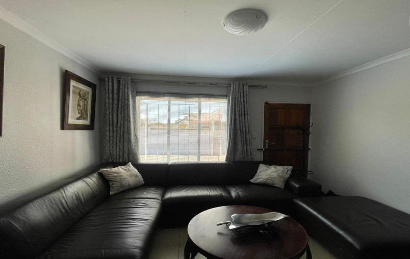2 Bedroom Property for Sale in Elandspoort Gauteng