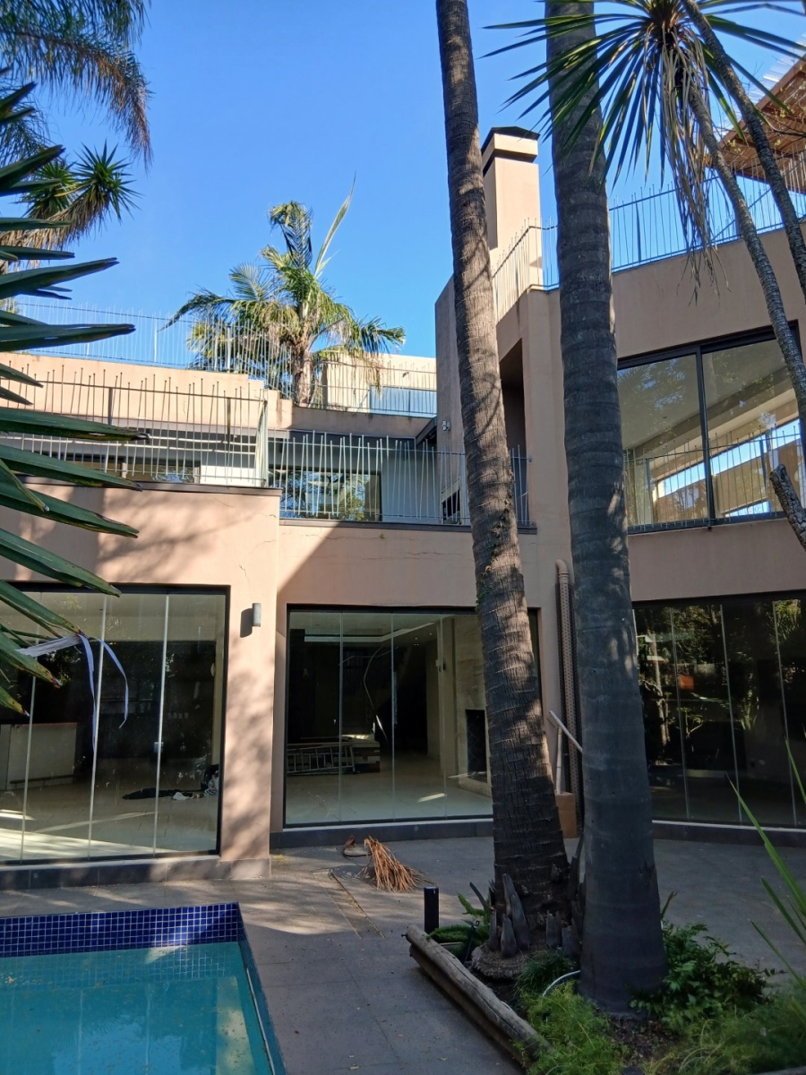 To Let 6 Bedroom Property for Rent in Atholl Gauteng