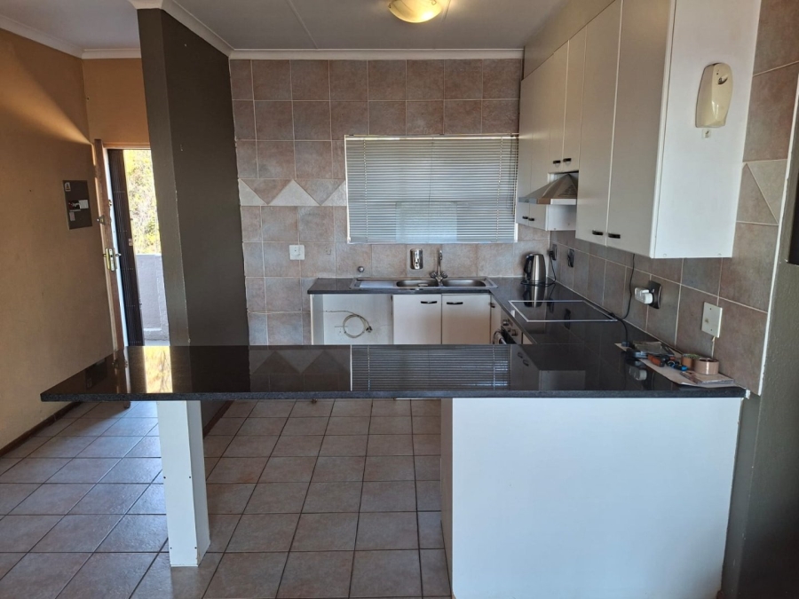 2 Bedroom Property for Sale in Sunnyrock Gauteng