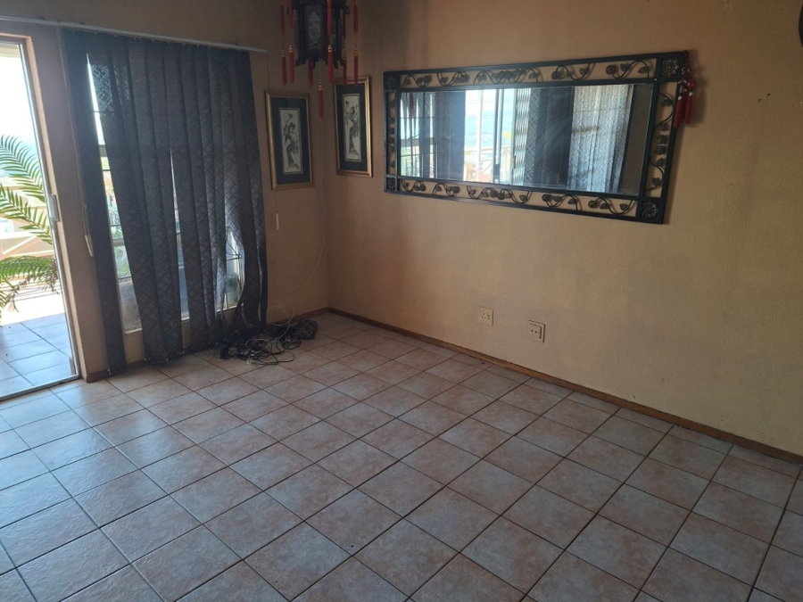 2 Bedroom Property for Sale in Sunnyrock Gauteng