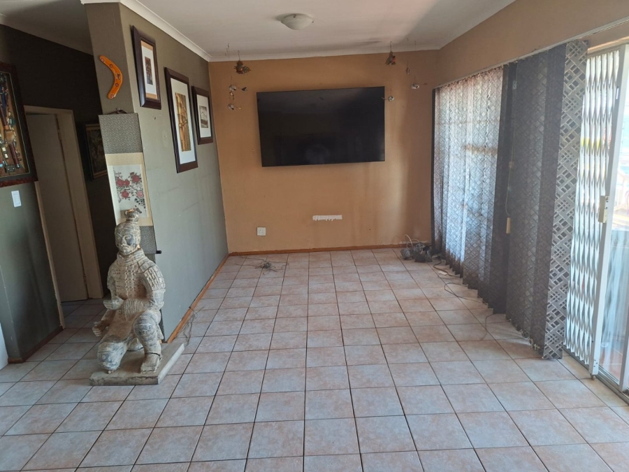 2 Bedroom Property for Sale in Sunnyrock Gauteng