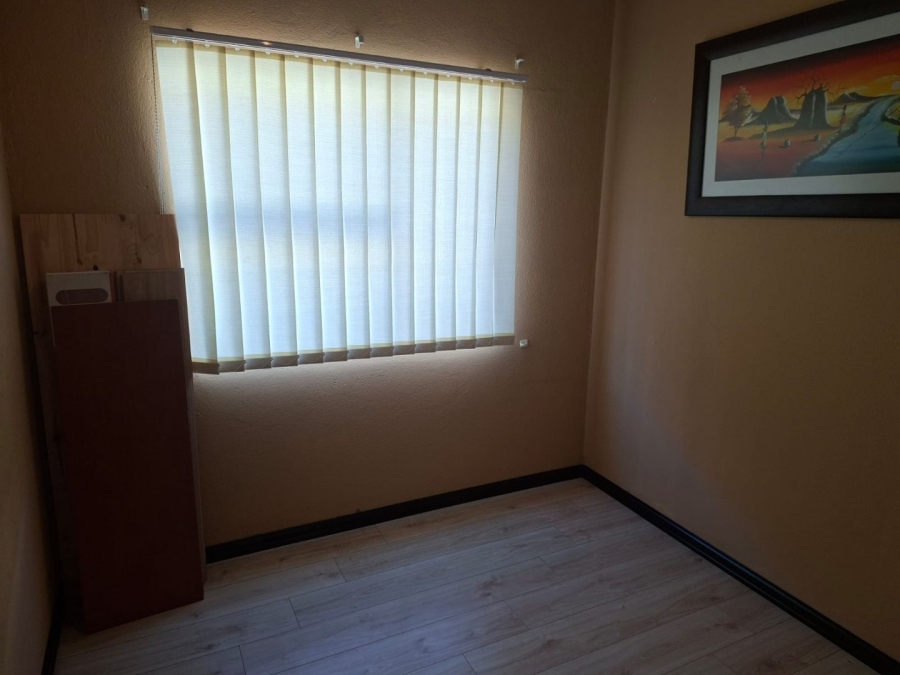 2 Bedroom Property for Sale in Sunnyrock Gauteng