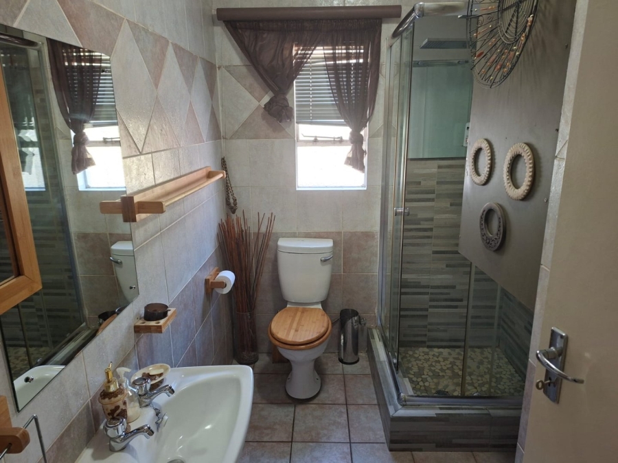 2 Bedroom Property for Sale in Sunnyrock Gauteng