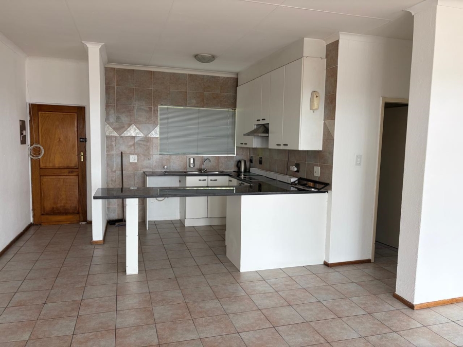 2 Bedroom Property for Sale in Sunnyrock Gauteng