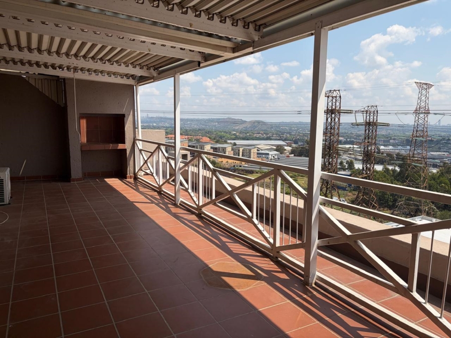 2 Bedroom Property for Sale in Sunnyrock Gauteng