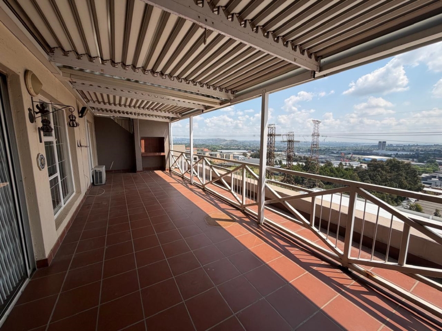 2 Bedroom Property for Sale in Sunnyrock Gauteng