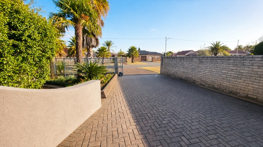 3 Bedroom Property for Sale in Arcon Park Gauteng