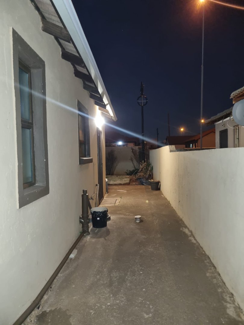 To Let 2 Bedroom Property for Rent in Dawn Park Gauteng