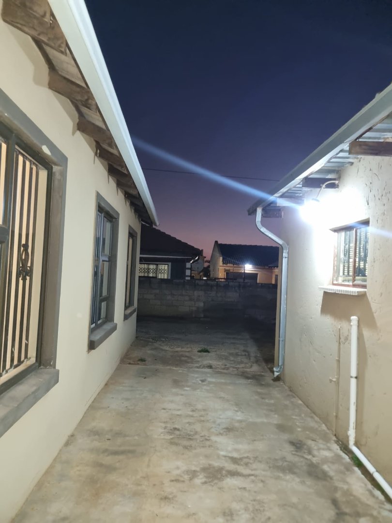 To Let 2 Bedroom Property for Rent in Dawn Park Gauteng