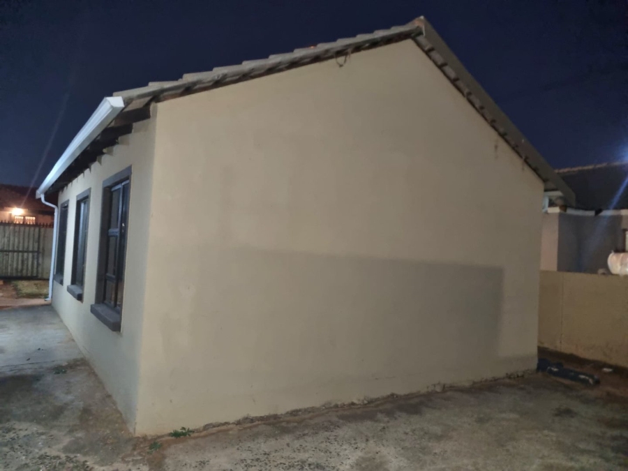 To Let 2 Bedroom Property for Rent in Dawn Park Gauteng