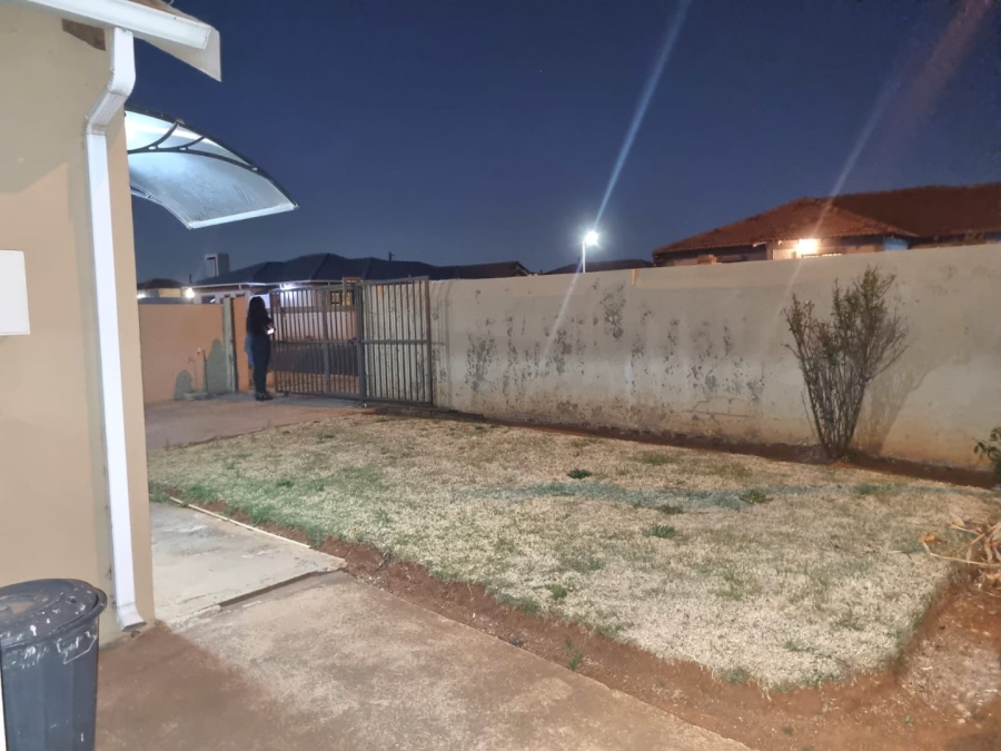 To Let 2 Bedroom Property for Rent in Dawn Park Gauteng