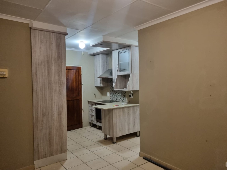 To Let 2 Bedroom Property for Rent in Dawn Park Gauteng