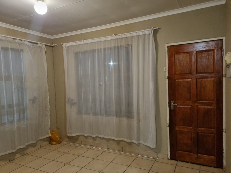 To Let 2 Bedroom Property for Rent in Dawn Park Gauteng