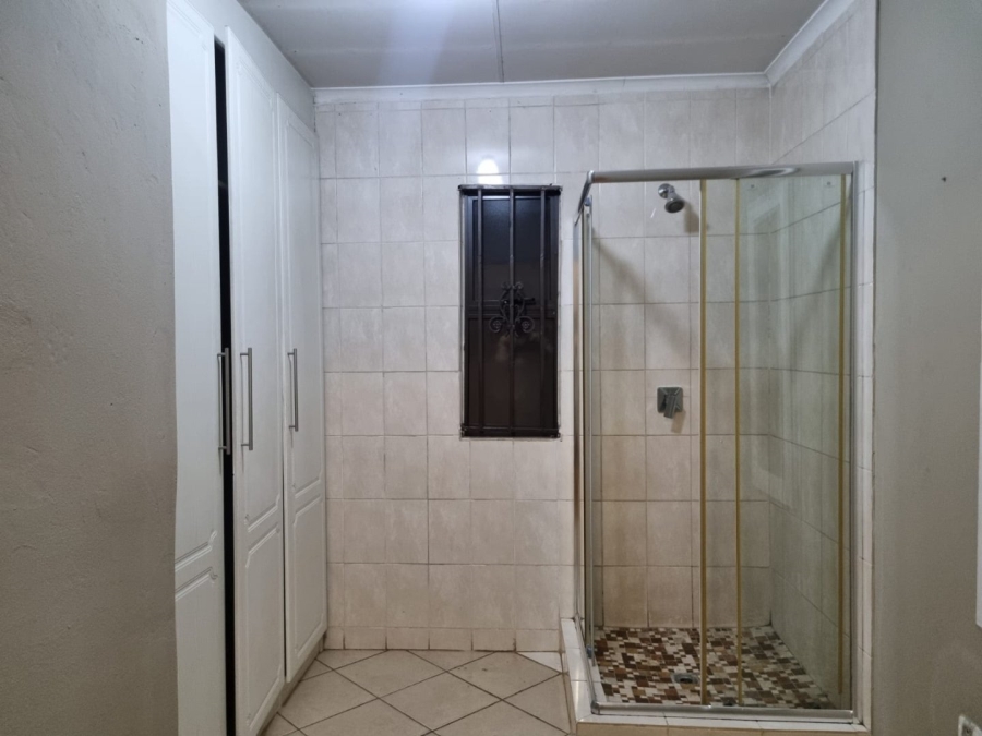 To Let 2 Bedroom Property for Rent in Dawn Park Gauteng