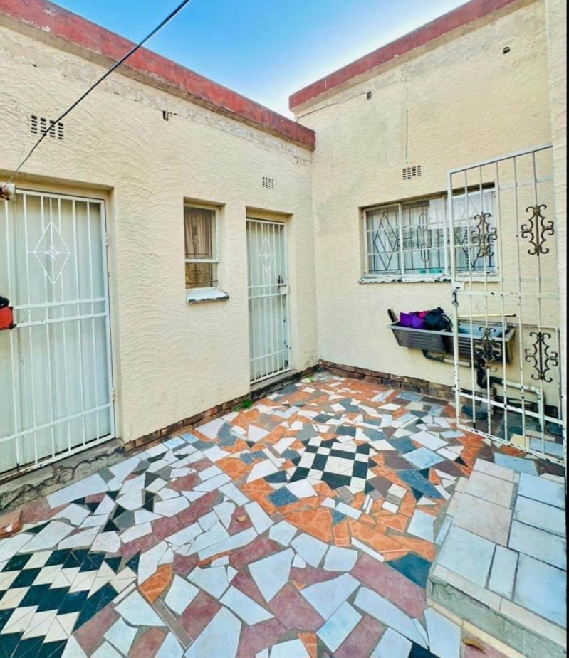 3 Bedroom Property for Sale in Mashimong Gauteng