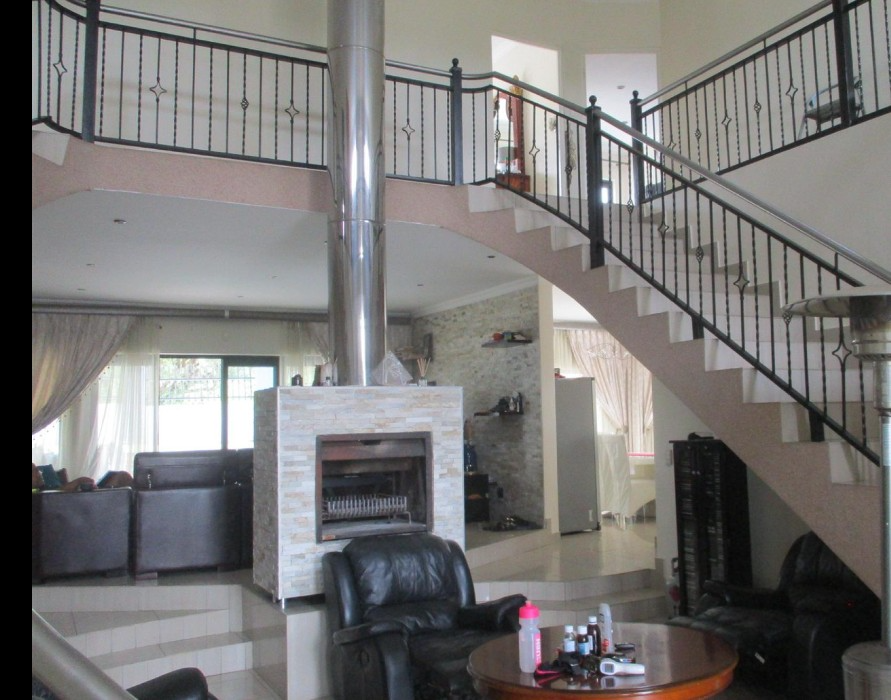 3 Bedroom Property for Sale in Kosmosdal Gauteng