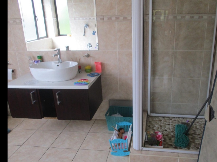 3 Bedroom Property for Sale in Kosmosdal Gauteng