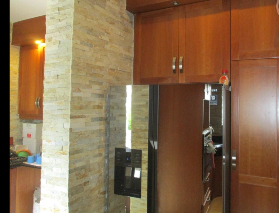 3 Bedroom Property for Sale in Kosmosdal Gauteng