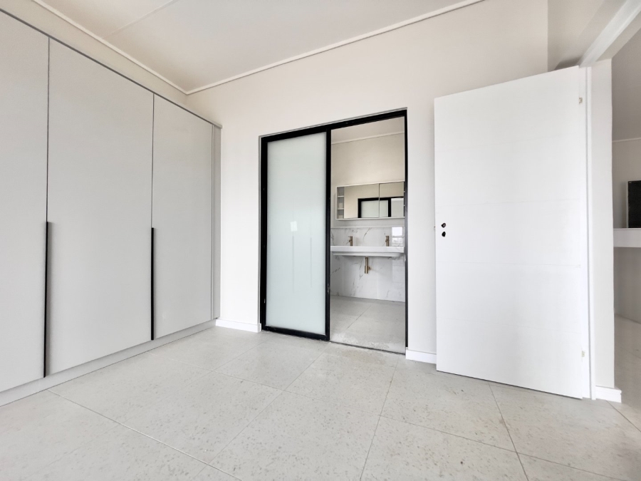 To Let 3 Bedroom Property for Rent in The Polofields Gauteng