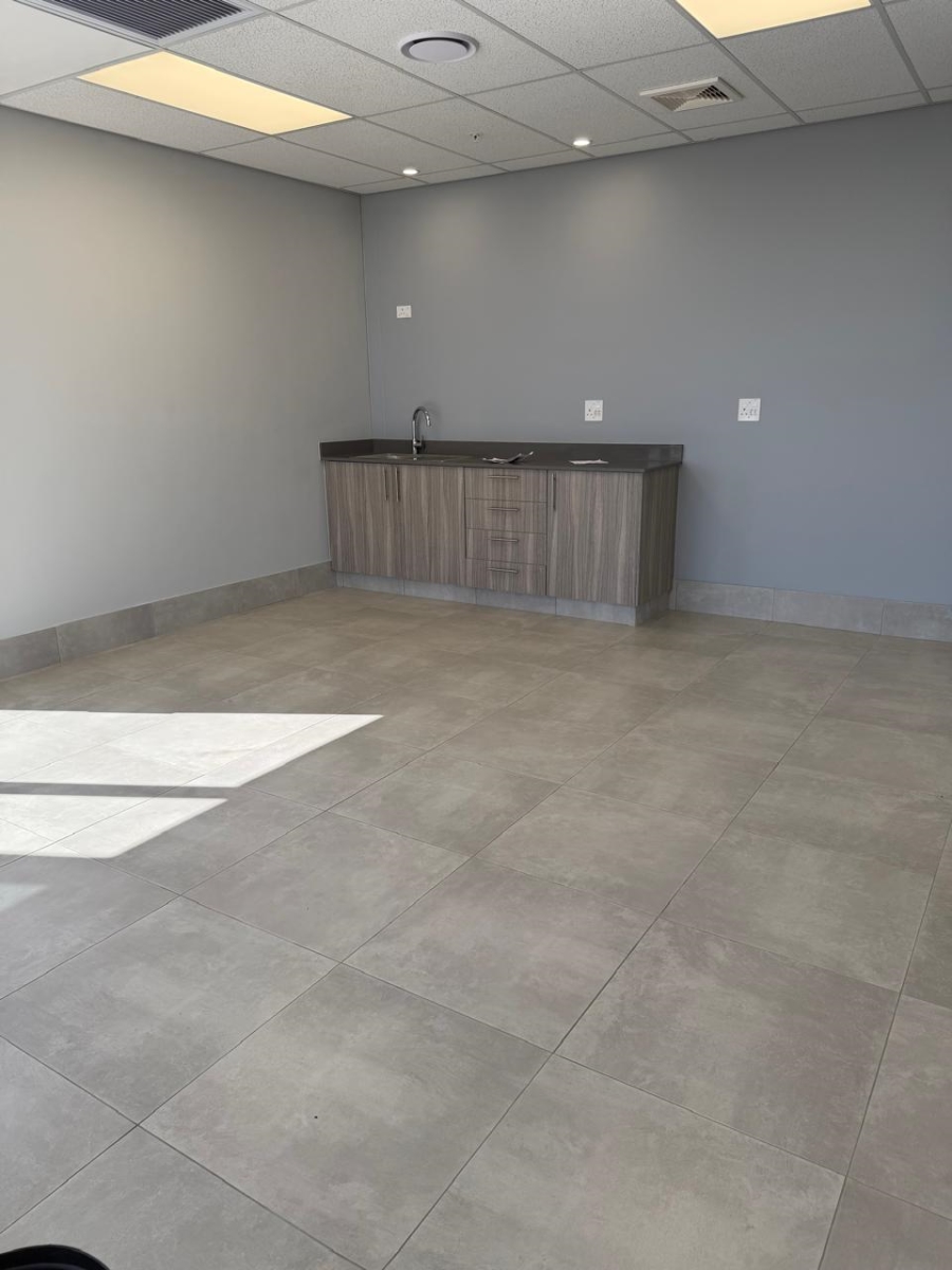 To Let Commercial Property for Rent in Airport Park Gauteng