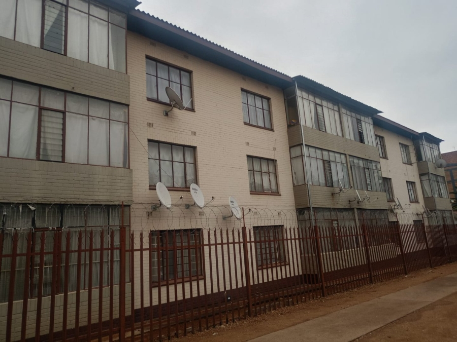 2 Bedroom Property for Sale in Pretoria West Gauteng