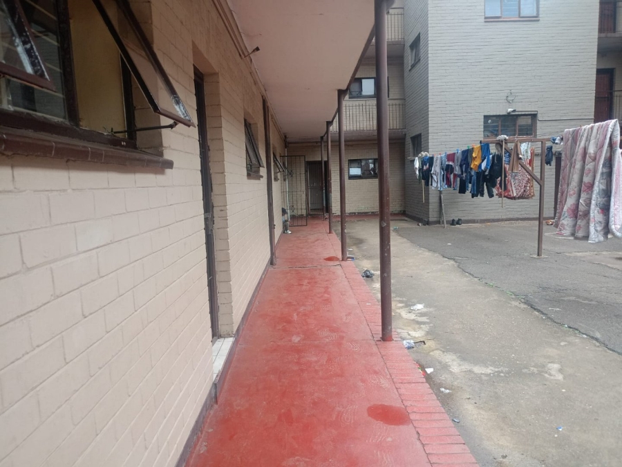 2 Bedroom Property for Sale in Pretoria West Gauteng