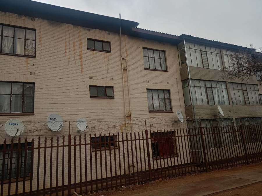 2 Bedroom Property for Sale in Pretoria West Gauteng