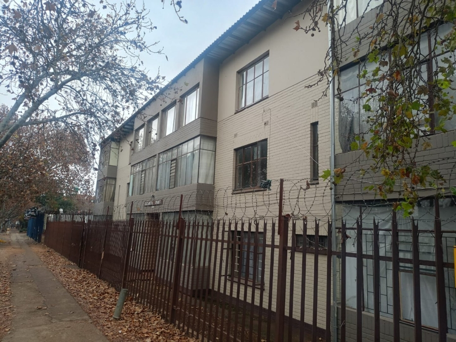 2 Bedroom Property for Sale in Pretoria West Gauteng