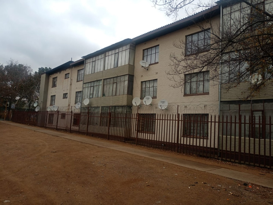 2 Bedroom Property for Sale in Pretoria West Gauteng
