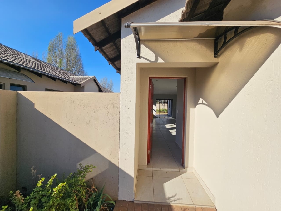 3 Bedroom Property for Sale in Heuwelsig Estate Gauteng