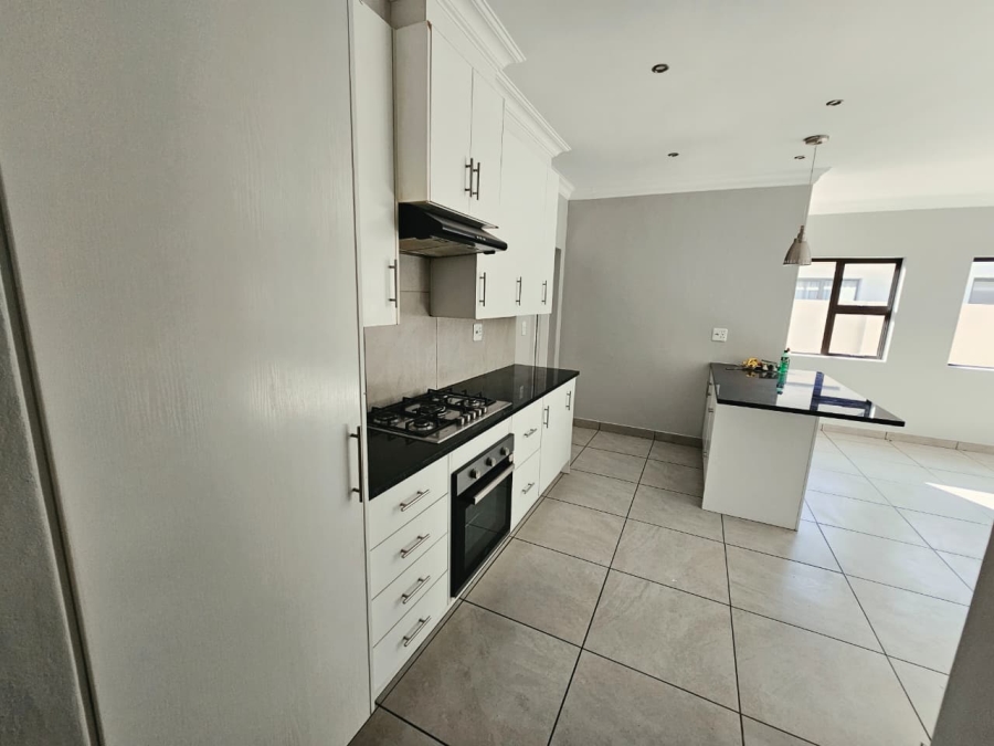 3 Bedroom Property for Sale in Heuwelsig Estate Gauteng
