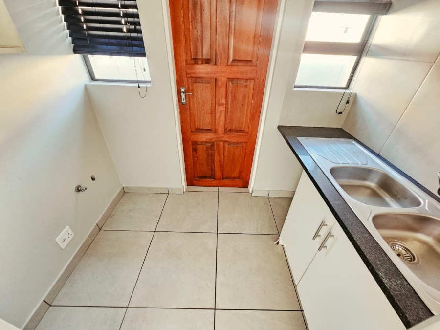 3 Bedroom Property for Sale in Heuwelsig Estate Gauteng