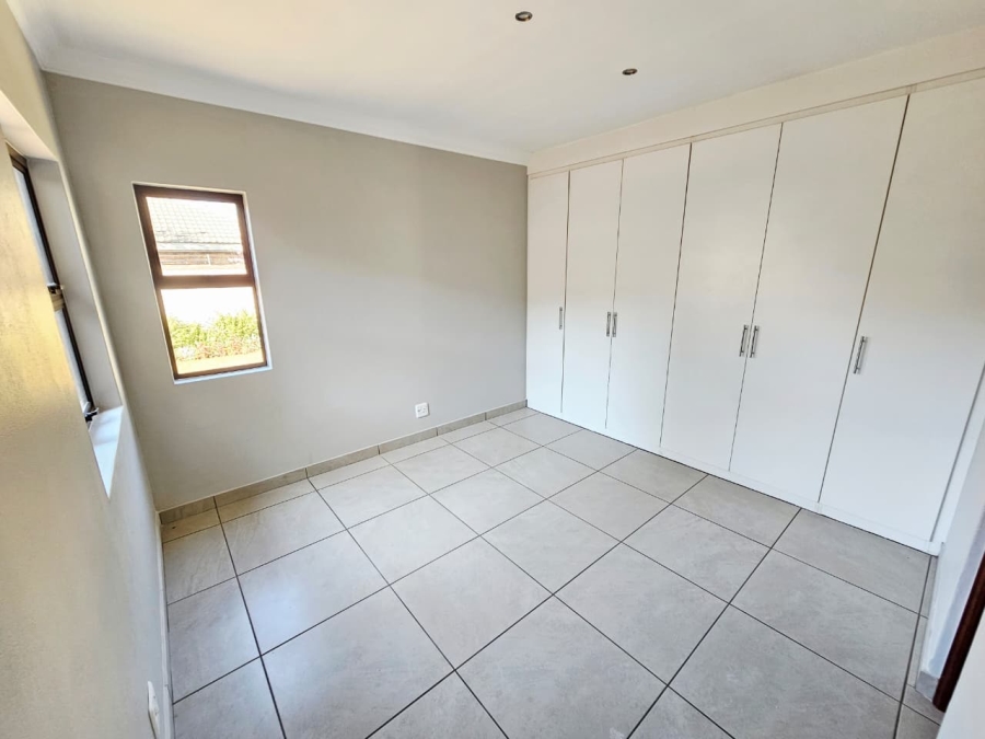 3 Bedroom Property for Sale in Heuwelsig Estate Gauteng