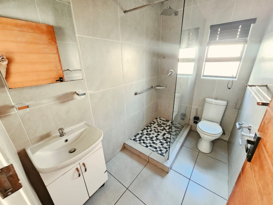 3 Bedroom Property for Sale in Heuwelsig Estate Gauteng