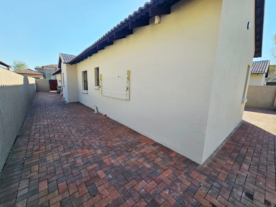 3 Bedroom Property for Sale in Heuwelsig Estate Gauteng