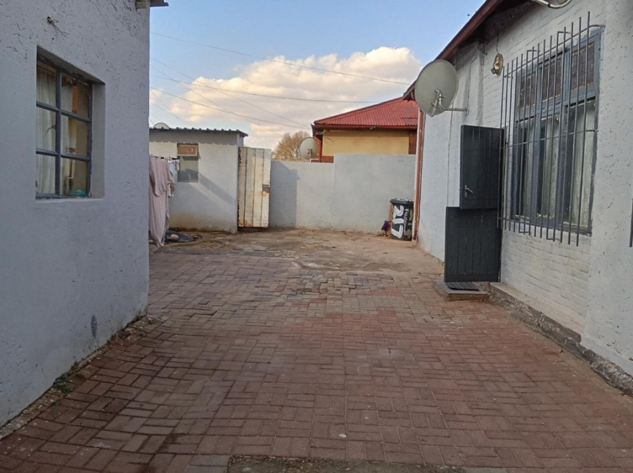 2 Bedroom Property for Sale in Malvern East Gauteng