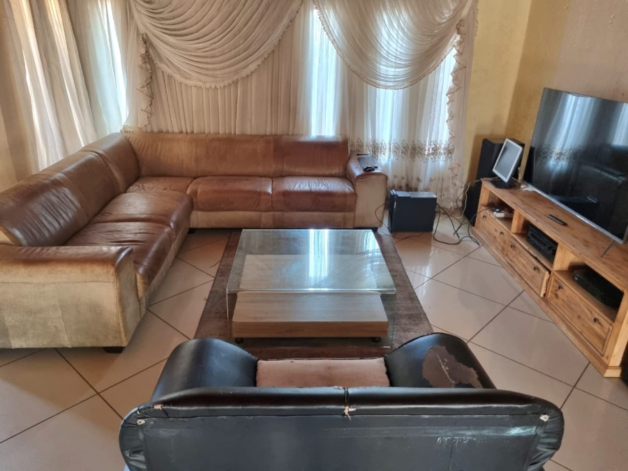To Let 3 Bedroom Property for Rent in Dawn Park Gauteng