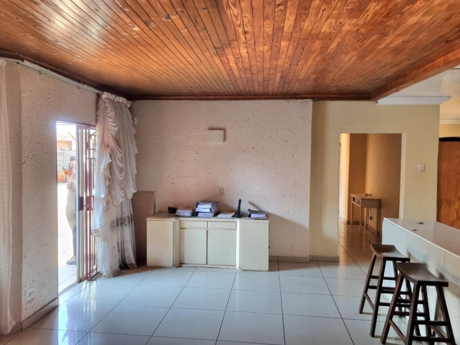 To Let 3 Bedroom Property for Rent in Dawn Park Gauteng