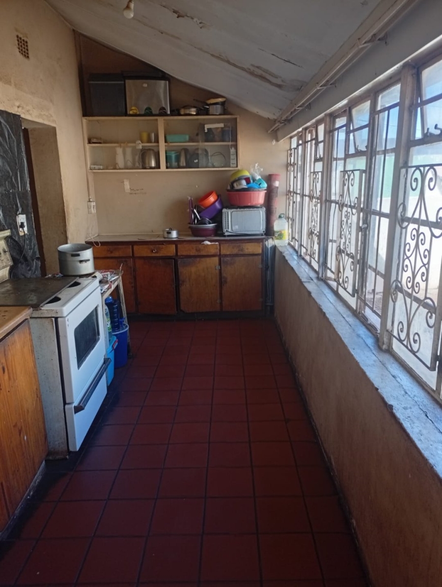 11 Bedroom Property for Sale in Brixton Gauteng