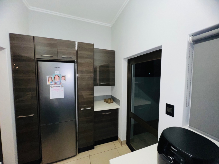 To Let 3 Bedroom Property for Rent in Six Fountains Residential Estate Gauteng