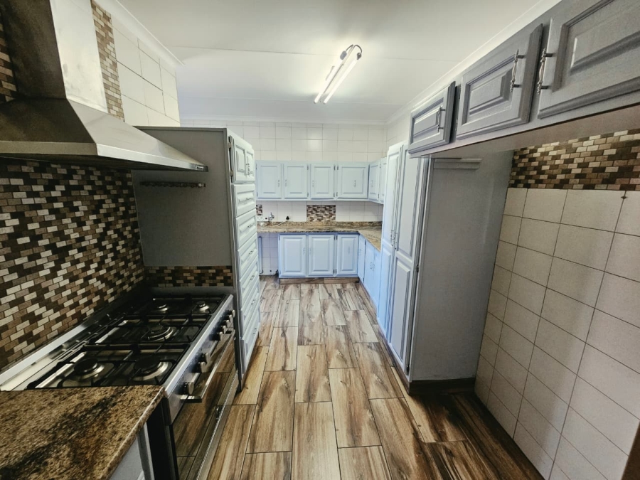 4 Bedroom Property for Sale in Wierda Park Gauteng