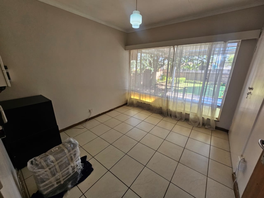 4 Bedroom Property for Sale in Wierda Park Gauteng