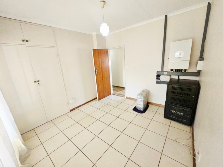 4 Bedroom Property for Sale in Wierda Park Gauteng