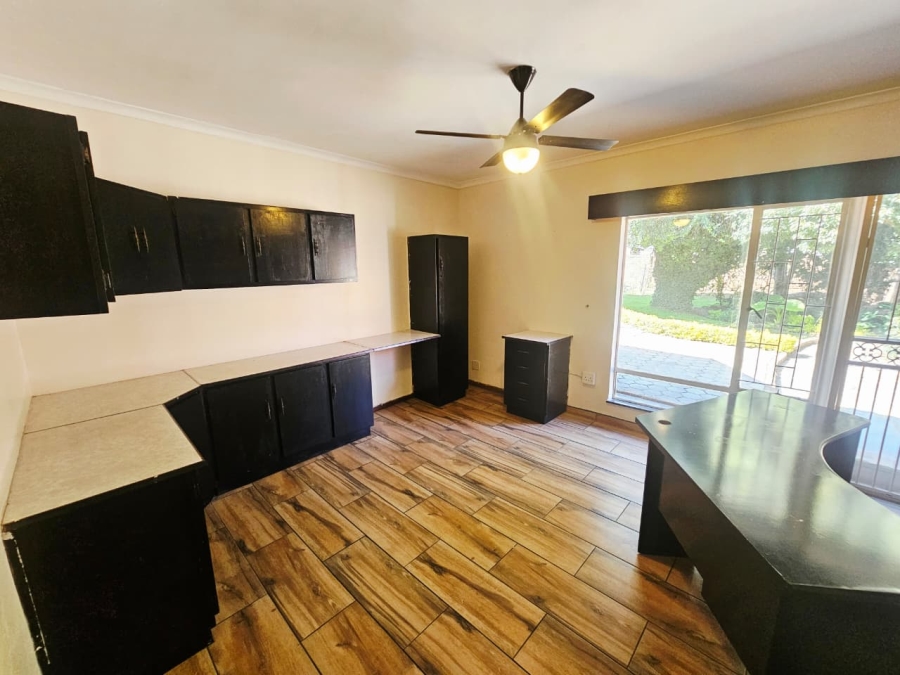 4 Bedroom Property for Sale in Wierda Park Gauteng