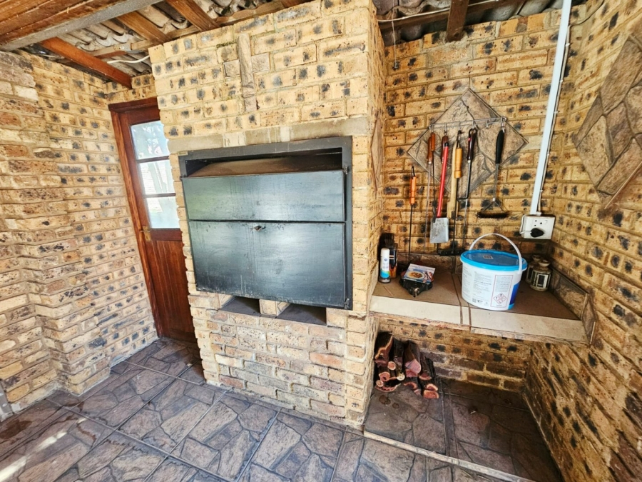 4 Bedroom Property for Sale in Wierda Park Gauteng