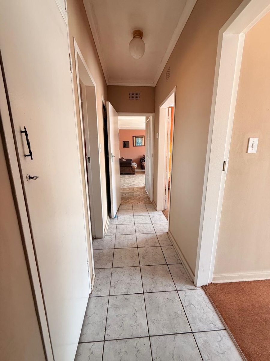 3 Bedroom Property for Sale in Rondebult Gauteng