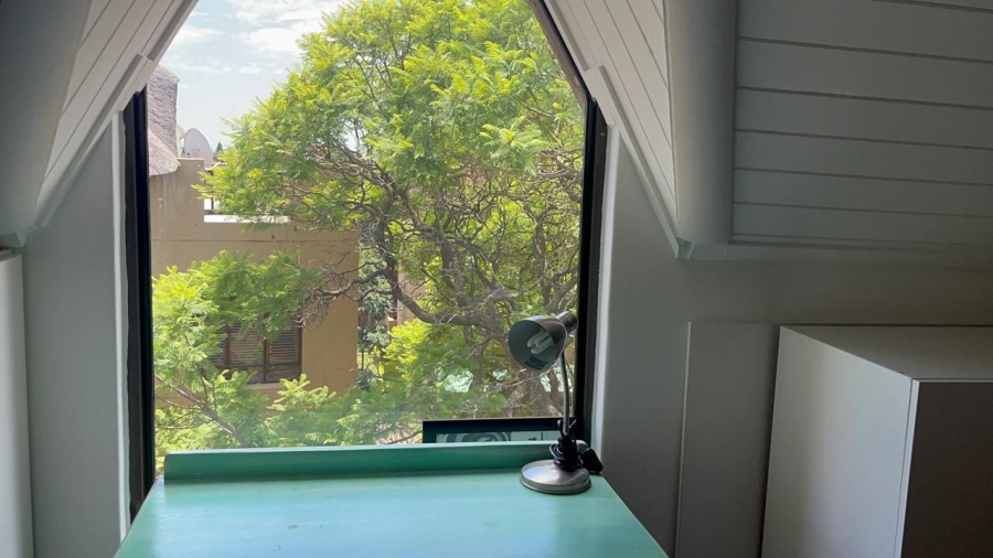 1 Bedroom Property for Sale in Lonehill Gauteng