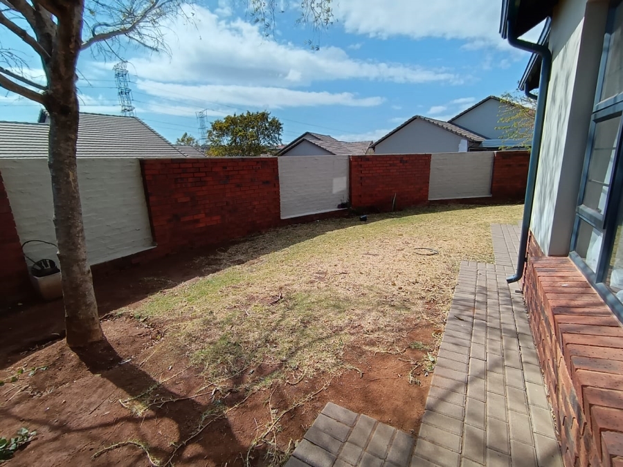 3 Bedroom Property for Sale in Amberfield Valley Gauteng