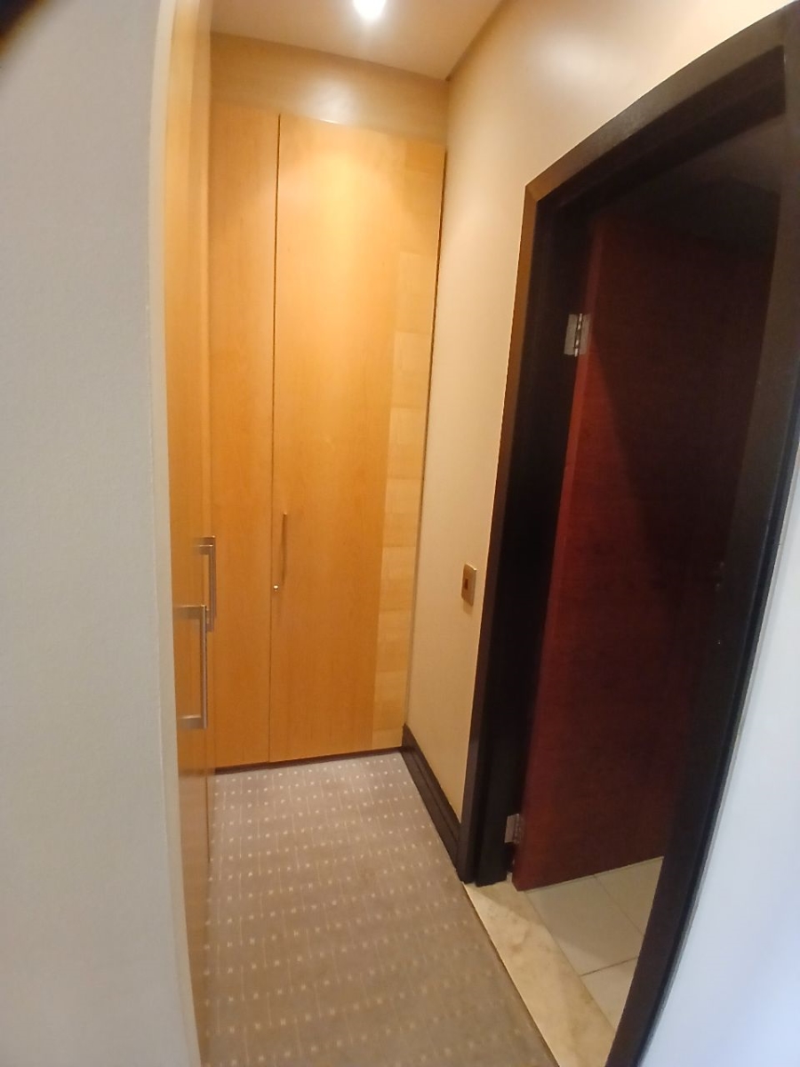 1 Bedroom Property for Sale in Sandton Central Gauteng