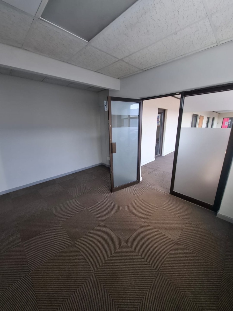 To Let Commercial Property for Rent in Garsfontein Gauteng